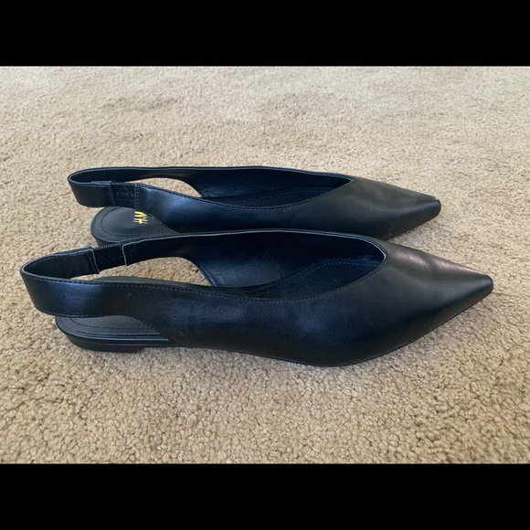 Black Flats - Picture 2 of 2